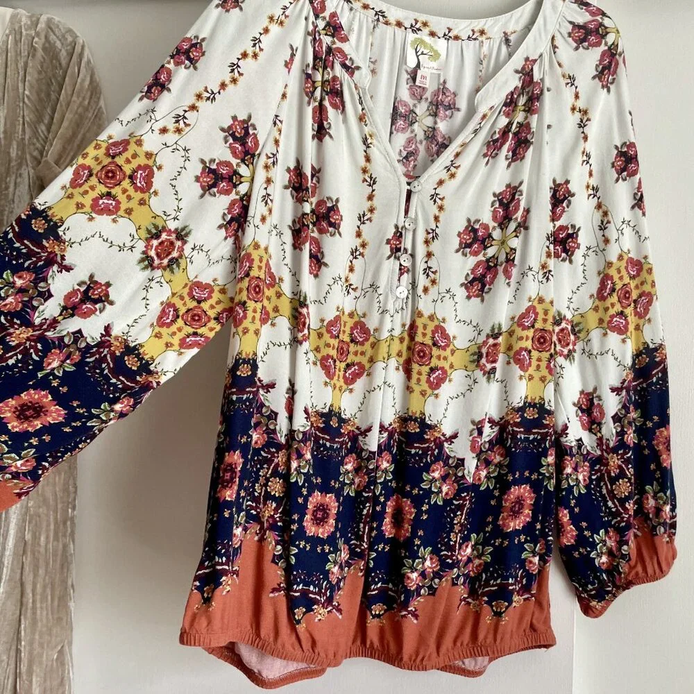 Anthropologie Fall Floral Print Top Size M Button V Neck Fig & Flower Blouse